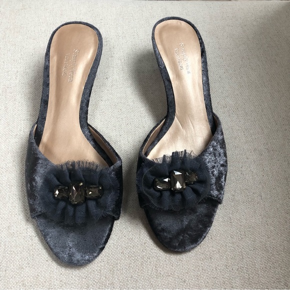 Fits size 7, Simply Vera by Vera Wang Heels - Picture 8 of 9